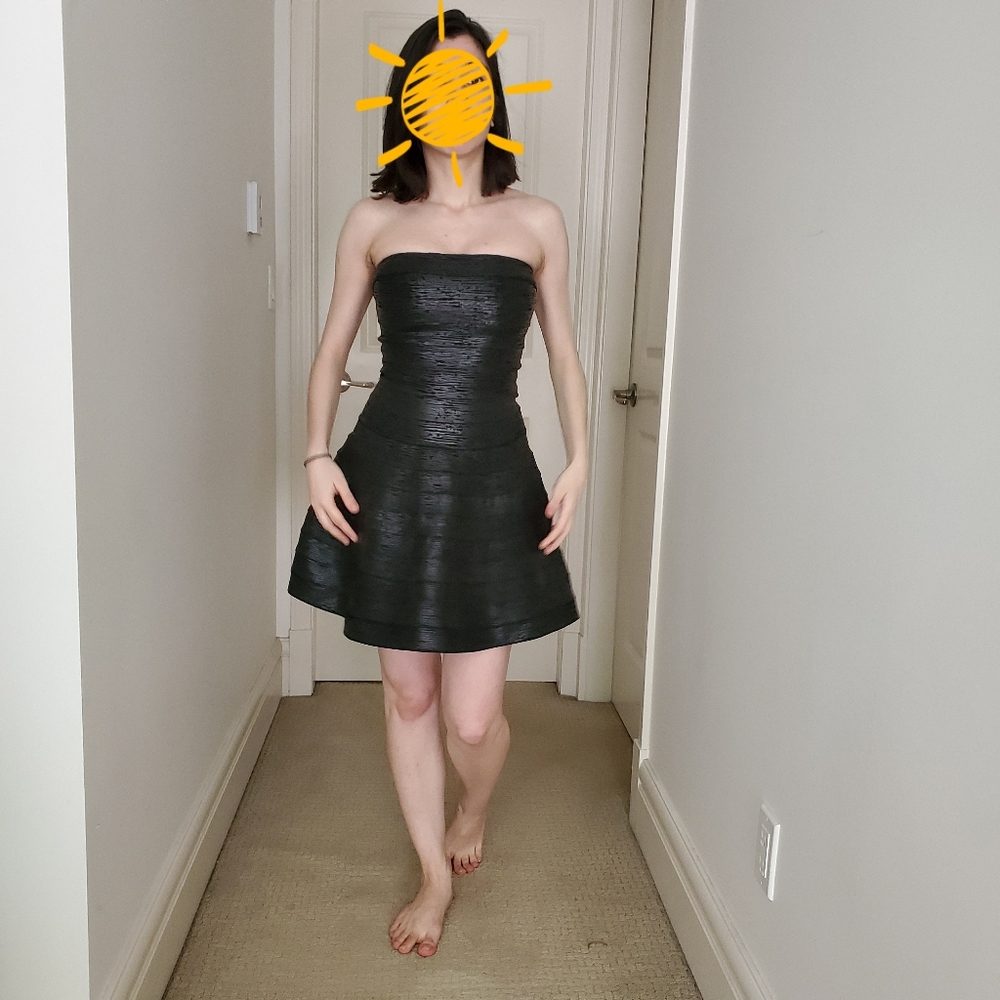 𝖀𝖓𝖎𝖖𝖚𝖊 ▪️Strapless Mini Dress